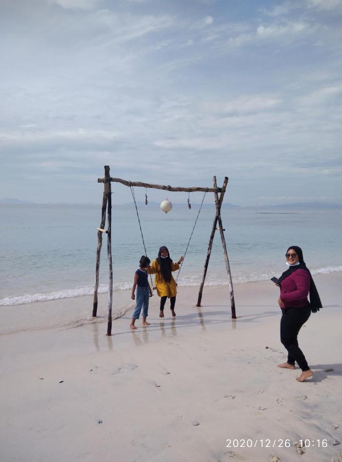 Pulau Weh Sabang Marifi Bed & Breakfast Paya Bagian luar foto